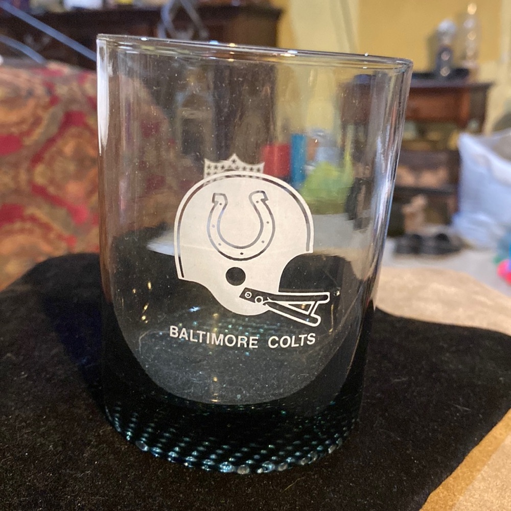 Baltimore Colts 4” tall glass (8 oz.)